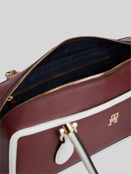 Tommy Hilfiger Henkeltasche in Leder-Optik Modell 'TH GRACE SHOULDER BAG' Bordeaux 4