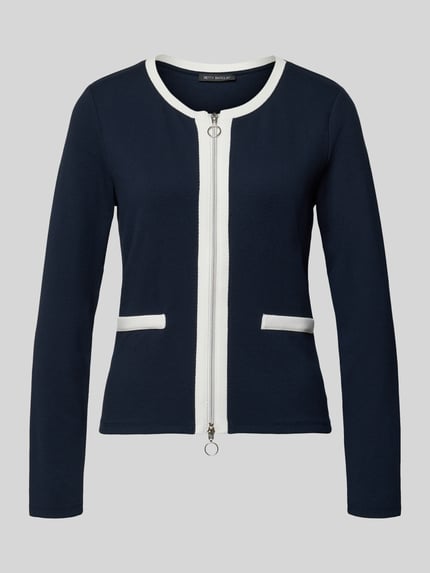 Productfoto, Slim Fit Jacke mit Viskose-Anteil in Strick-Optik van Betty Barclay, donkerblauw met witte accenten, elastische mix, ronde hals, tweewegritssluiting, klepzakken, ruglengte 54 cm maat 36