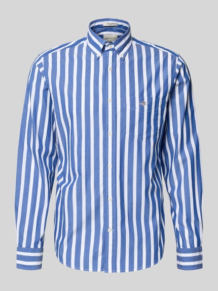Produktfoto, Slim Fit Freizeithemd mit Brusttasche von Gant, blau-weiß gestreift, reine Baumwolle, Button-Down-Kragen, lange Ärmel