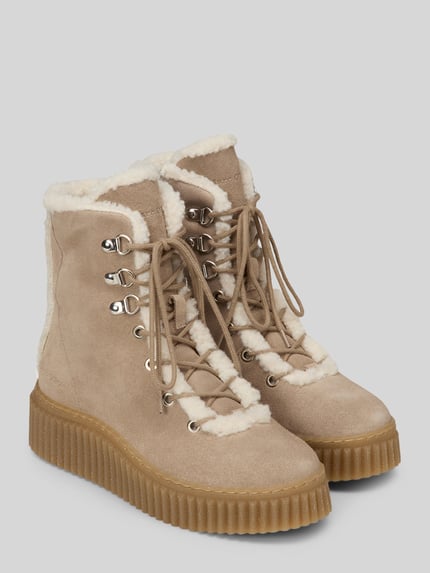 Produktfoto, Schnürstiefel aus Rindsvelours mit Plateauprofil von Marc O'Polo, jednokolorowy, wytłaczane logo, metalowe akcenty, sznurowanie, zamek błyskawiczny, nosek okrągły, obcas na platformie, profilowana gumowa podeszwa, materiał: welurowa skóra bydlęca
