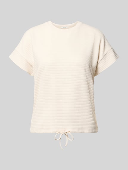 Productfoto, Regular Fit T-shirt uit viscosemix model 'Solke' van OPUS in crème met structuurpatroon en tunnelkoord in de zoom, dames.