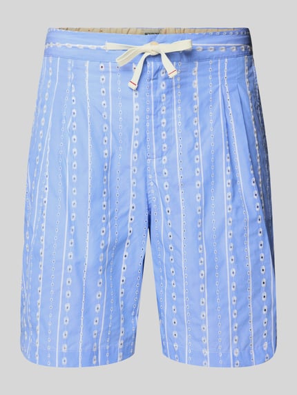 Regular Fit Shorts mit Lochstickerei Shop The Look MANNEQUINE