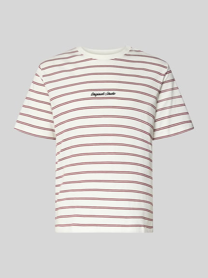 Produktfoto, T-Shirt mit Streifenmuster und Rundhalsausschnitt von Jack & Jones in Weiß mit roten Streifen, reine Baumwolle, Regular Fit