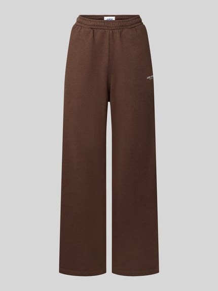 Wide Fit Sweatpants aus Baumwoll-Mix Modell 'Studio' Shop The Look MANNEQUINE