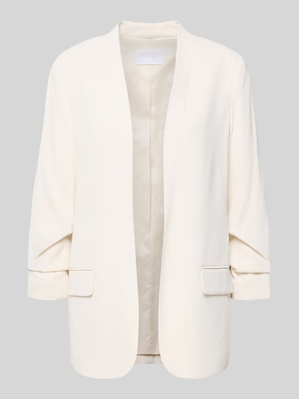 Produktfoto, Blazer mit Pattentaschen von Jake*s Collection, kremowy, materiał z dodatkiem stretchu, luźny krój, stójka, kieszenie z patką, rękawy 3/4, długość tyłu w rozmiarze 36: 69 cm, szerokość w rozmiarze 36: 44 cm, długość rękawa w rozmiarze 36: 52 cm