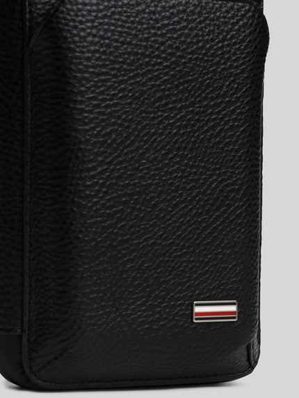 Tommy Hilfiger Umhängetasche mit Logo-Applikation BLACK 2