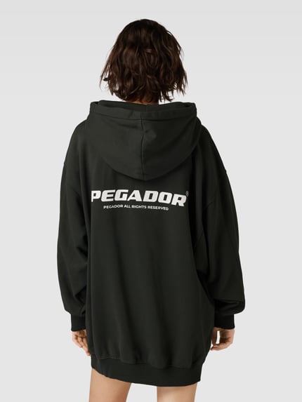 PEGADOR Oversized Sweatkleid mit Logo-Print Modell 'MALM' Oliv 5