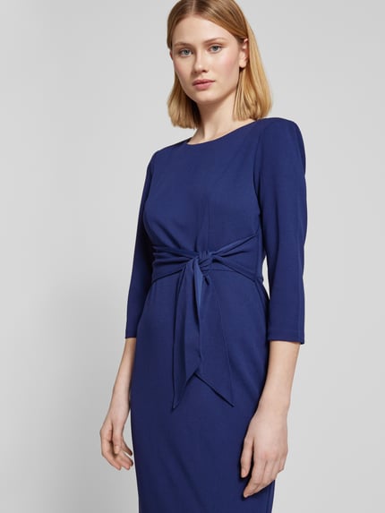 Adrianna Papell Knielange cocktailjurk met knoopdetail Donkerblauw - 3