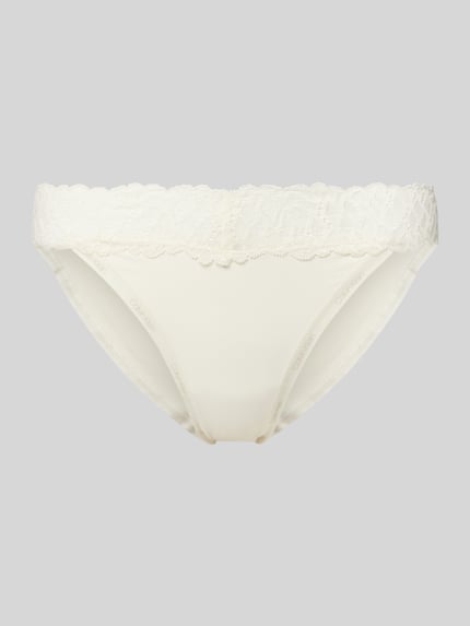 Slip met kanten details Shop The Look MANNEQUINE