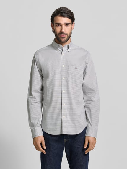 GANT Slim Fit Freizeithemd mit Logo-Stitching Hellgrau 4