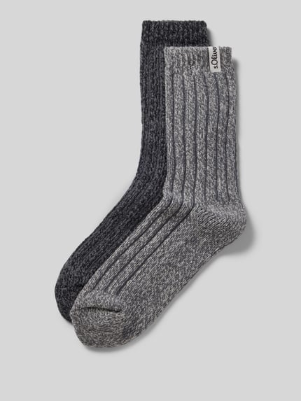 Produktfoto, zwei Paar Socken mit Logo-Detail im 2er-Pack von s.Oliver RED LABEL, grau meliert und dunkel, gerippte Textur, Damen Socken