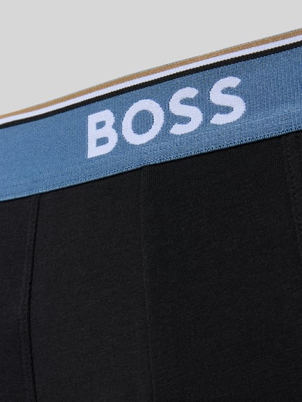 Produktfoto, schwarze Trunks aus Baumwoll-Mix im 3er-Pack von BOSS, breite blaue Bund, glatte Textur, Herren Trunks von BOSS