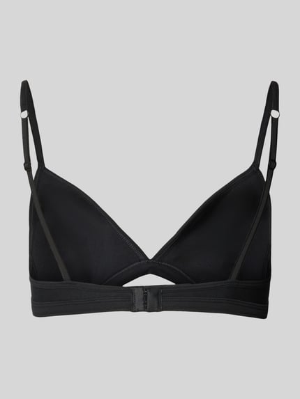 Produktfoto, schwarzer BH in Triangel-Form mit Hakenverschluss von SKINY, Baumwoll-Elasthan-Mix, glatte Textur, klare Linien.