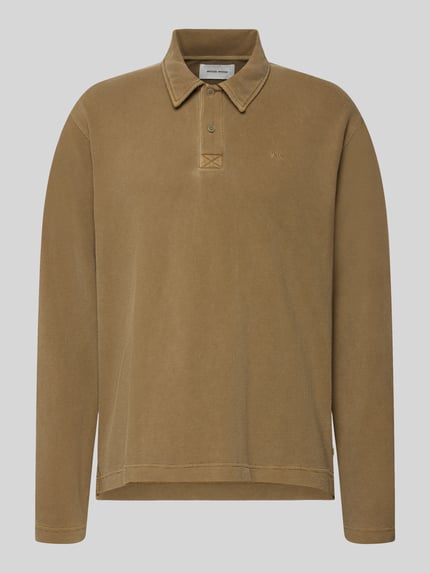Produktfoto, Loose Fit Poloshirt aus Baumwolle Modell 'Thiago' von Wood Wood in Hellbraun, reine Baumwolle, Polokragen, dezentes Label-Stitching