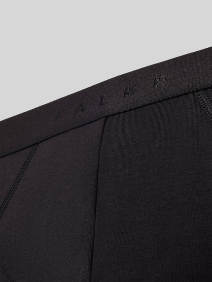 Produktfoto, czarne figi z mieszanki bawełny i elastanu, dopasowany krój, elastyczny pas, detale z logo, Slip mit elastischem Bund Modell 'Daily Comfort' von FALKE, kontekst: Mieszanka bawełny i elastanu, dopasowany krój, model 'Daily Comfort', elastyczny pas, detale z logo.
