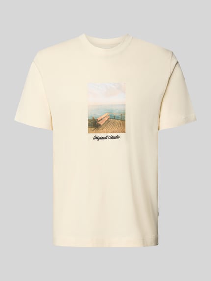 Produktfoto, T-Shirt mit Rundhalsausschnitt Modell 'JORNORREBRO' von JACK & JONES aus reiner Baumwolle, gerader Schnitt, beige Farbe, Frontprint