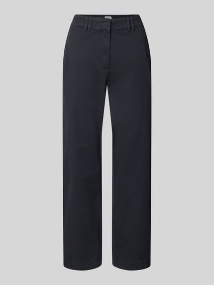 Produktfoto, Chino mit Paspeltaschen am Gesäß von Jake*s Casual in dunklem Ton, Relaxed-Fit, Eingrifftaschen, verkürzte Passform, glatte Textur, Bundweite bei Größe 36 37 cm, Innenbeinlänge 68 cm