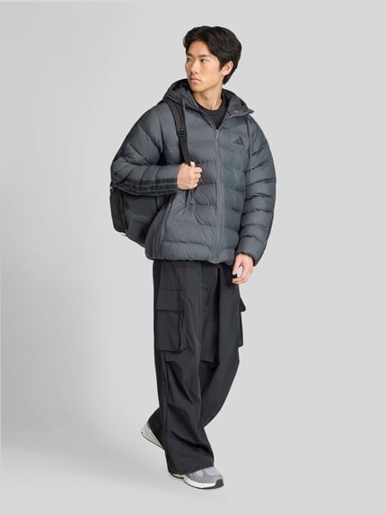 adidas Sportswear Regular Fit Steppjacke mit Kapuze Anthrazit 1