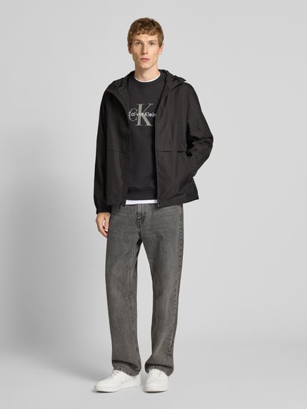Calvin Klein Jeans Funktionsjacke mit Kapuze und Reißverschlusstaschen Black 1