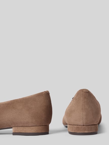 Produktfoto, Ballerina aus echtem Rindsleder von Tamaris in beige, samtige Textur, eckige Formen, Damen Ballerina von Tamaris