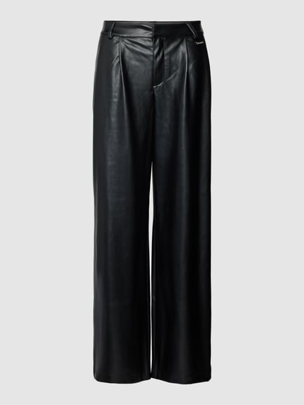 REVIEW Baggy Hose in Leder-Optik Black 2
