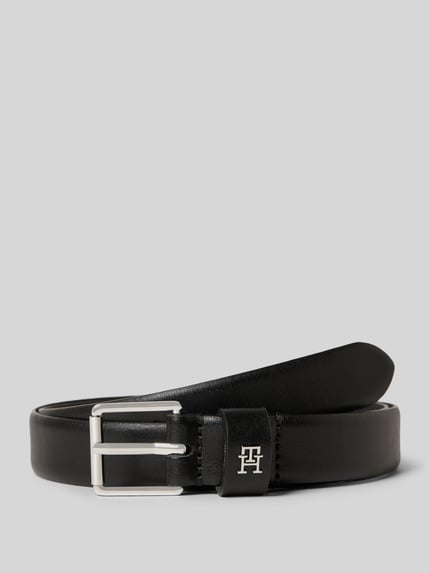 Produktfoto, Gürtel aus echtem Leder von Tommy Hilfiger in Optik: Unifarben, Dornschließe, Logo-Applikation aus Metall, Materialverarbeitung: Glattleder, Material: echtes Leder