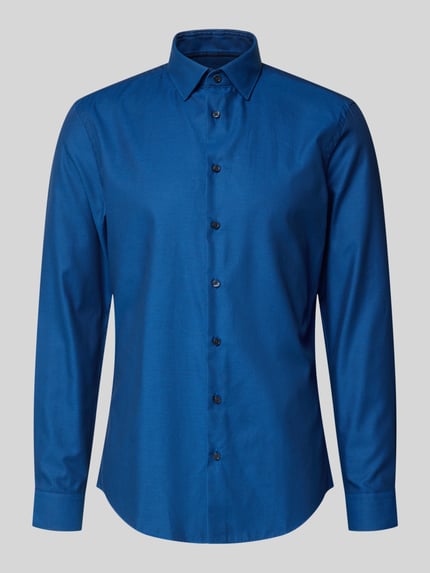 Produktfoto, Slim Fit Business-Hemd mit Kentkragen von Jake*s, reines blaues Baumwollmaterial, Knopfleiste, glatte Struktur