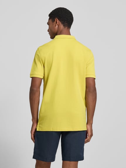 MCNEAL koszulka polo o kroju regular fit z wyhaftowanym logo Musztardowy 5