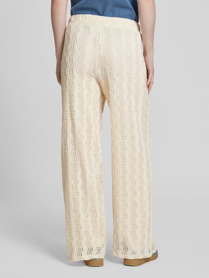 VILA Wide Leg Stoffhose mit Strukturmuster Modell 'LUMENA' Offwhite 5