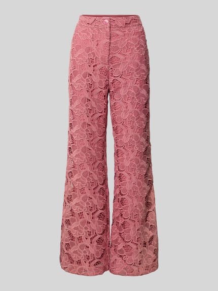 Produktfoto, Stoffhose aus Spitze mit Eingrifftaschen von Jake*s Collection in Rosa, Straight Fit, florale Struktur, feine Textur, Freisteller
