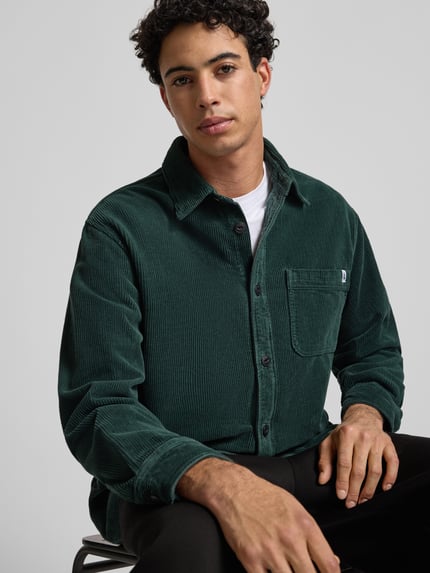 Edwin Regular Fit Freizeithemd aus Cord mit Kentkragen Modell 'ANDER' Dunkelgruen 3