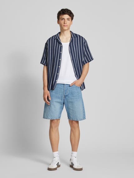 JACK & JONES Loose Fit Jeansshorts im 5-Pocket-Design Modell 'TONY' Jeansblau 1