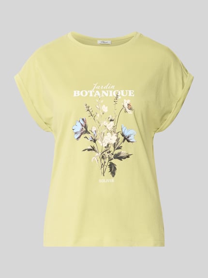 Vrouwenmodel draagt Relaxed Fit T-Shirt aus reiner Baumwolle van s.Oliver RED LABEL, lichtgeel, unikleur met bloem frontprint, korte mouwen, ronde hals, katoen, vooraanzicht bovenlichaam.