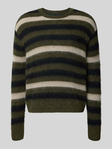 Produktfoto, gebreide pullover met ronde hals van Model 'sammie' van AllSaints, materiaalmix met wol, regular fit, all-over look, olijf- en crèmekleurige strepen, ruglengte maat M 66 cm, mouwlengte maat M 68 cm