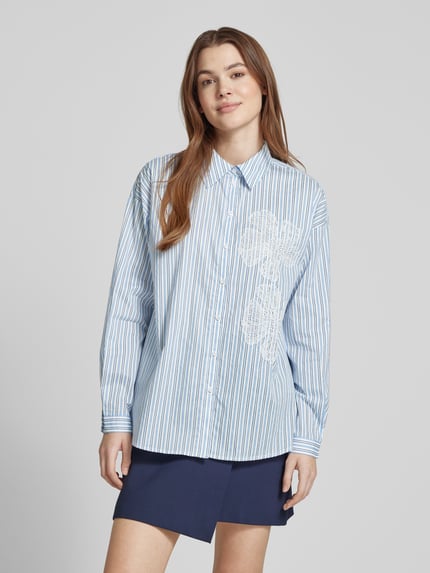 FREE/QUENT Bluzka o kroju relaxed fit z obszyciem koronką model ‘Cirene’ Jasnoniebieski 4