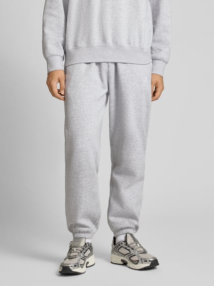 The North Face Regular Fit Sweatpants mit Label-Stitching Hellgruen Melange 4