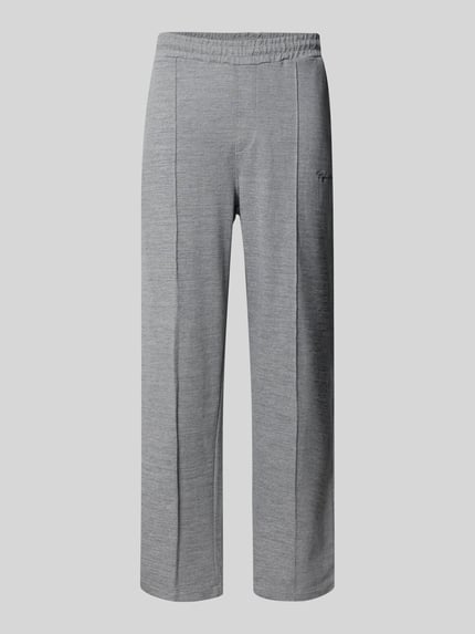 Produktfoto, Track Pants mit Logo-Stitching Modell 'Skagen' von Pegador aus grauer Baumwolle, lockerer Schnitt, elastischer Bund, seitliche Eingrifftaschen, feine Textur, französische Taschen und Gesäßleistentasche, für Herren