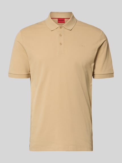 Produktfoto, beżowe Regular Fit Poloshirt aus reiner Baumwolle Modell 'DONOS222' von HUGO, gładka struktura, HUGO Herren Poloshirt