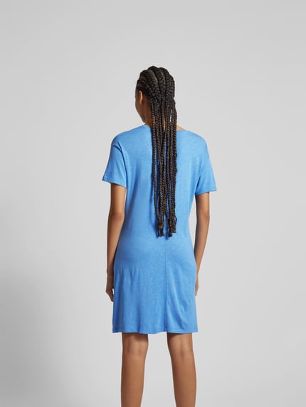 Juvia t-shirtjurk met knoopdetail Bleu - 5