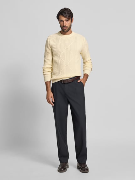 Manuel Ritz Strickpullover mit Zopfmuster und Rundhalsausschnitt Weiss 1