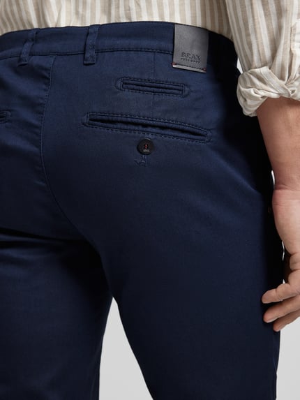 Brax Chinosy o kroju slim fit z wpuszczanymi kieszeniami w stylu francuskim model ‘Fabio’ Ciemnoniebieski 3