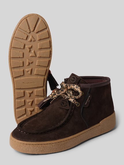 Produktfoto, Sneaker aus echtem Rindsleder von Tamaris, dunkelbraunes Wildleder, beige Profilsohle, Damen Stiefel / Boots von Tamaris