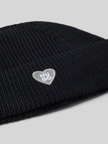 HUGO Mütze mit Herz Logo-Patch Black 2