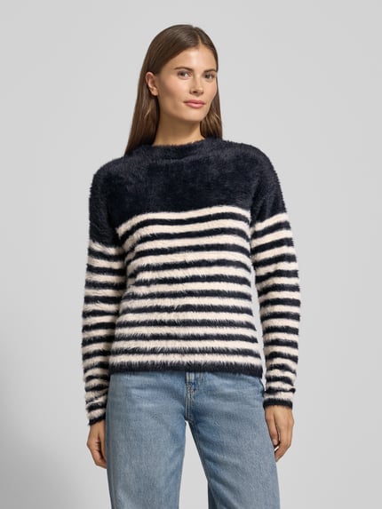 Christian Berg Woman Strickpullover aus Kunstfell Black 4