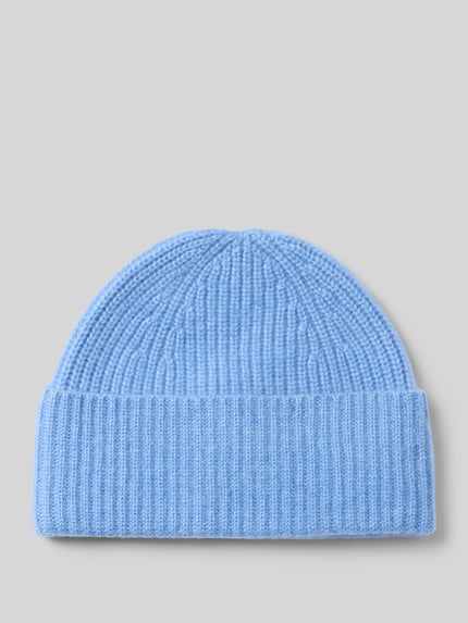 Produktfoto, Mütze aus reinem Kaschmir von Christian Berg Men in Hellblau, grob gestrickt mit breitem Umschlag, strukturierte Oberfläche
