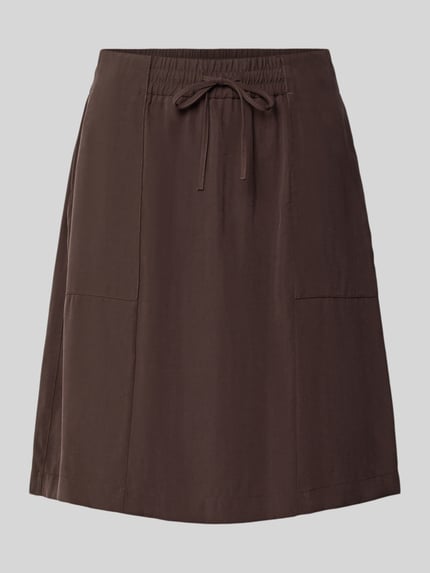 Productfoto, uni bruine gerader midi-rok uit modalmix met zichtbare zakken en strikbandje, Gerader Midi-Rock aus Modal-Mix Modell 'Rania city' van OPUS, context Dames minirok