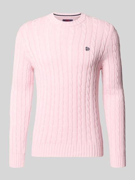 Productfoto, Strickpullover mit Zopfmuster und Rundhalsausschnitt van Superdry in lichtroze, puur katoen, slim fit, kabelpatroon, ronde hals, ruglengte maat M 67 cm, mouwlengte maat M 70 cm.