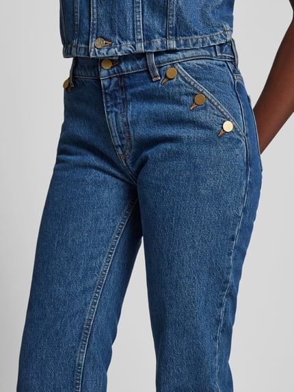 Filippa K Jeansy o kroju straight fit z ozdobnymi guzikami Jeansowy niebieski 3