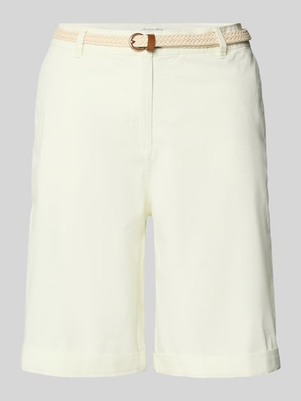 Produktfoto, Chino-Bermudas mit Gürtel von Christian Berg Woman z czystej bawełny, krój regular fit, kremowy kolor, pasek, szerokość w rozmiarze 36: 40 cm, długość wewnętrzna nogawki w rozmiarze 36: 23 cm