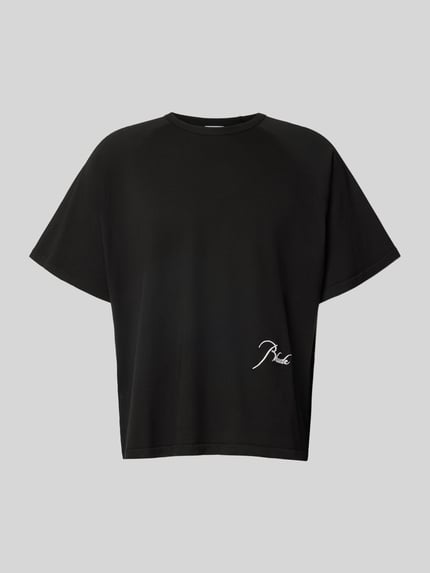 Produktfoto, schwarzes Relaxed Fit T-Shirt aus reiner Baumwolle von RHUDE mit Label-Stitching, glatte Textur, Rundhalsausschnitt, Raglanärmel.